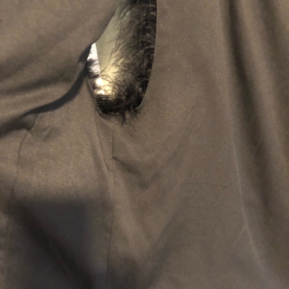 Club Monaco Feather Vest - Picture 4 of 6